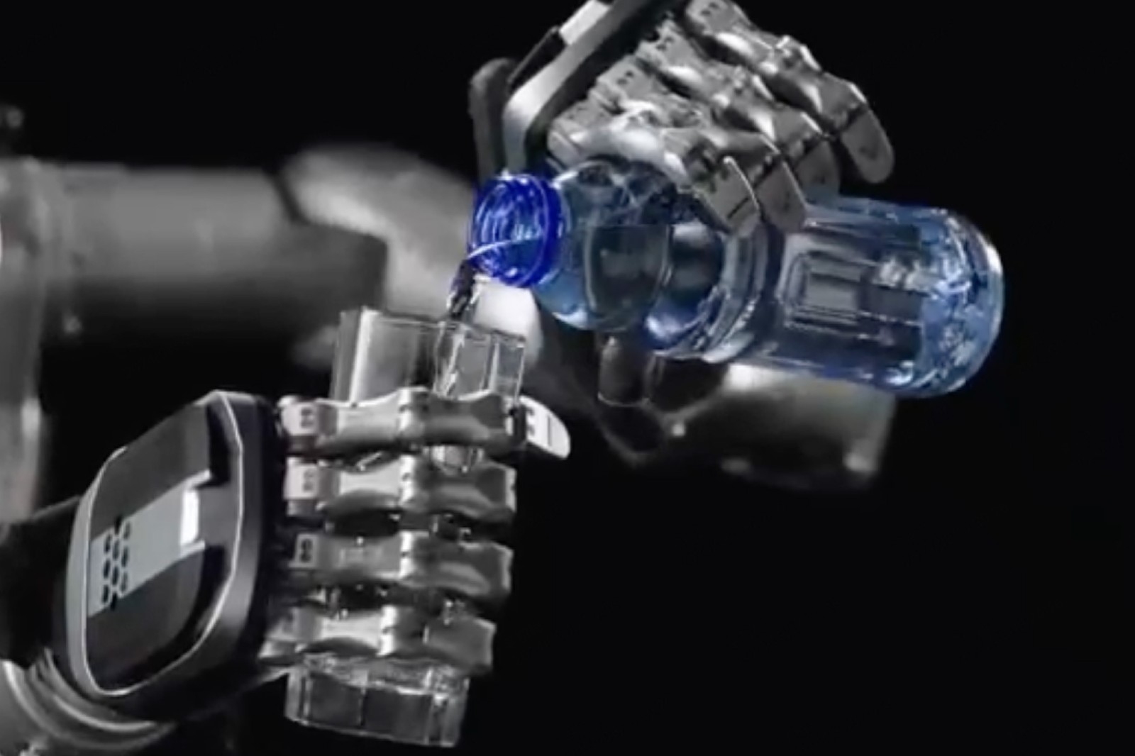 系列解读 | 太阳成集团tyc灵巧手家族亮相：高自由度的创新突破